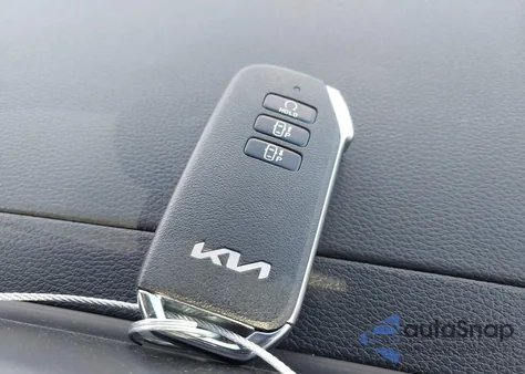 2025 Kia Sportage Plug-In Hybrid X-Line Prestige from USA, damaged, VIN KNDPZDDH1S7198853